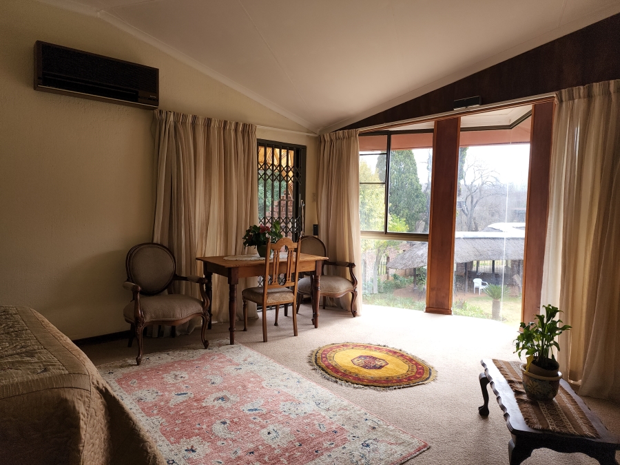 5 Bedroom Property for Sale in Mooivallei Park North West